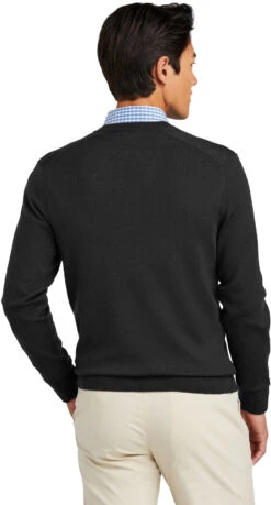 Brooks Brothers Washable Merino V-Neck Sweater 23 Brooks Brothers Washable Merino V-Neck Sweater -Thread Logic Store BB18410 deepblack model back