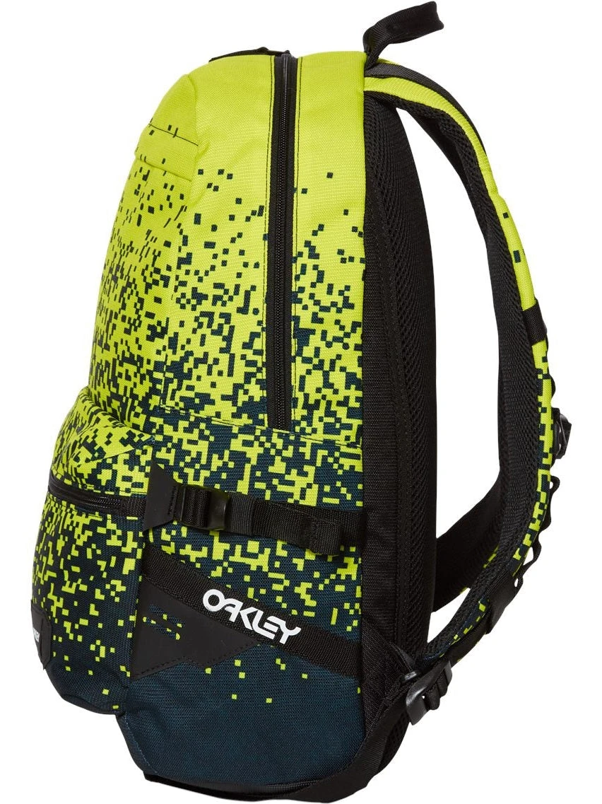Oakley 20L Street Backpack 16 Oakley 20L Street Backpack - Image 16