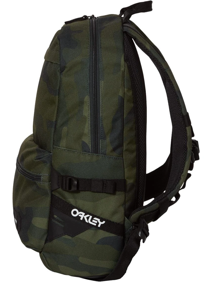 Oakley 20L Street Backpack 7 Oakley 20L Street Backpack - Image 7