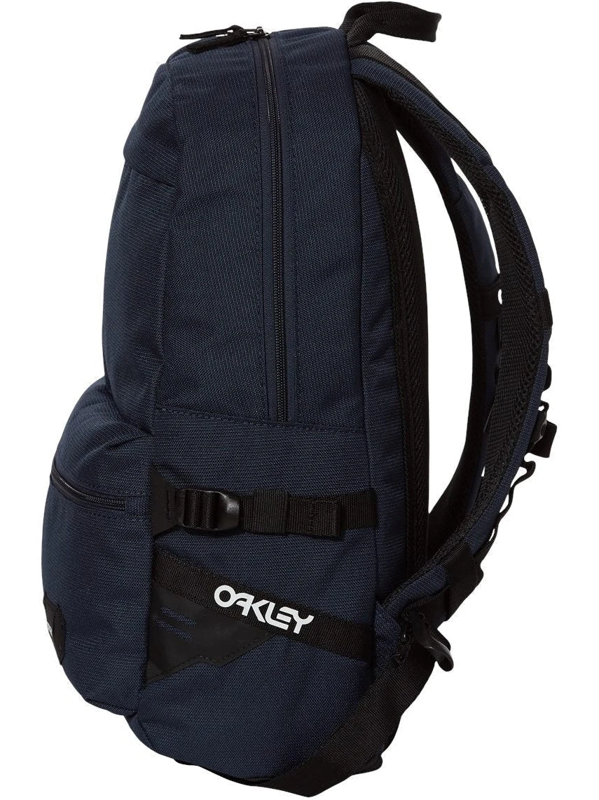 Oakley 20L Street Backpack 10 Oakley 20L Street Backpack - Image 10