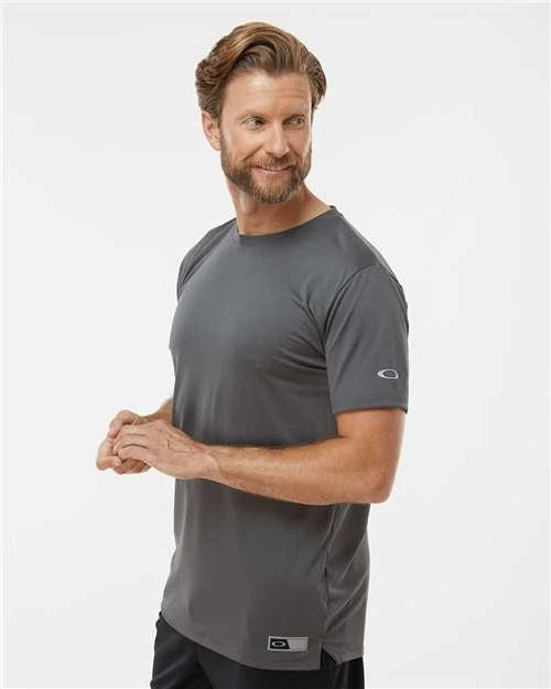 Oakley Team Issue Hydrolix T-Shirt 12 Oakley Team Issue Hydrolix T-Shirt - Image 12