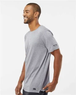 Oakley Team Issue Hydrolix T-Shirt 35 Oakley Team Issue Hydrolix T-Shirt -Thread Logic Store Oakley Team Issue Hydrolix T Shirt 15